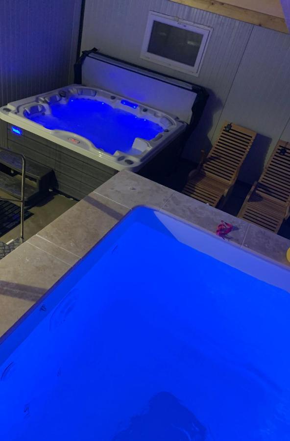 Gite 5 Pers Avec 2H Espace Bien-Etre Privatise Inclus Dans Le Prix De La Nuit 80M2 De Detente Équilly Zewnętrze zdjęcie