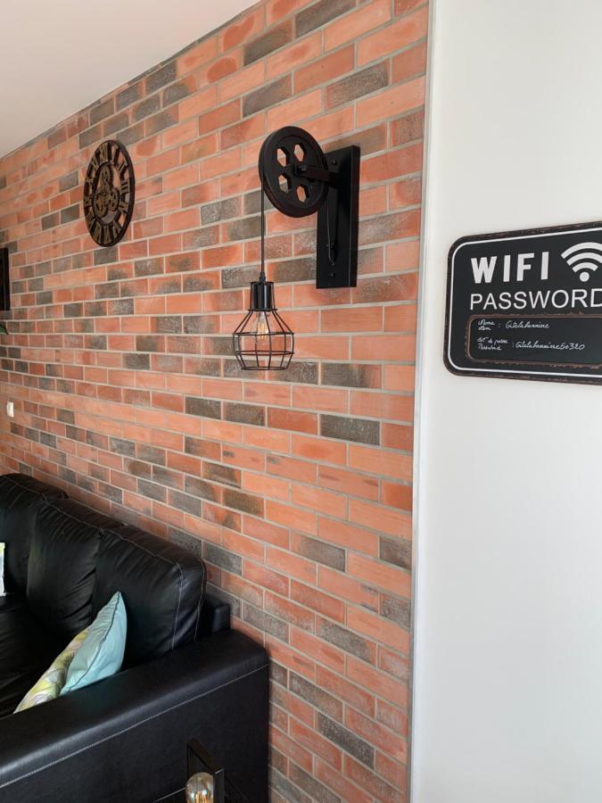 Gite 5 Pers Avec 2H Espace Bien-Etre Privatise Inclus Dans Le Prix De La Nuit 80M2 De Detente Équilly Zewnętrze zdjęcie